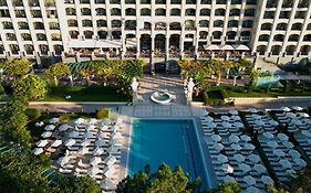 Astor Garden Hotel